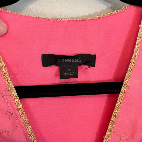 Express Wrap Dress 4 Pink Princess Fit Flare V-Neck Metallic Floral Embroidered - Picture 7 of 11